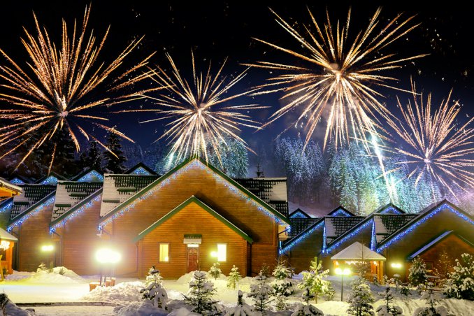 Splugen Svizzera capodanno San Silvestro inverno vacanze neve sci fuochi d'artificio