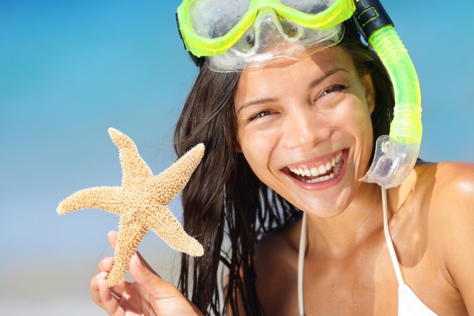seno decollete donna getto acqua fredda cadente tonico rifatto masaggiare femminilità 