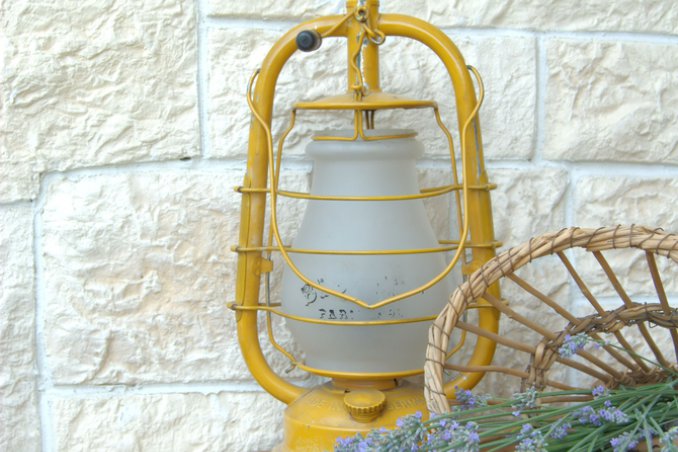 lampada lavanda decorazione