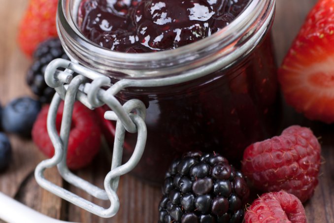 marmellata frutta frutti di bosco 