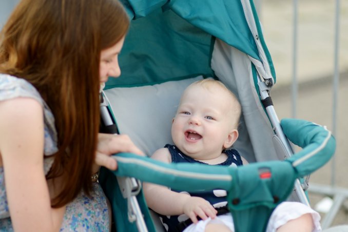 passeggino, figlio, socievole, bebè, segreto, stress, sorrdente, facile, mamma, mamme, donne, donna