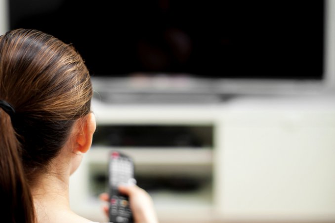 potere telecomando comandare donne donna