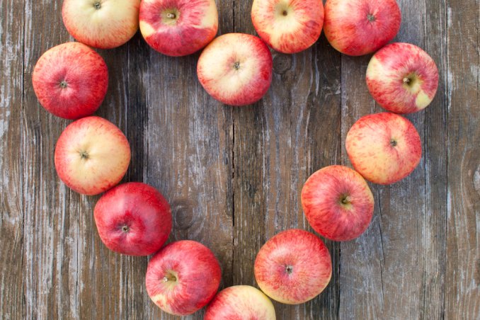 mela frutta  salute benessere italia