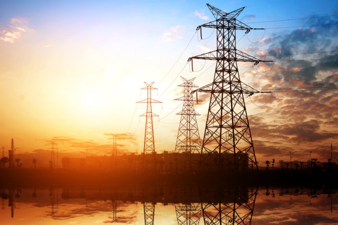 spreco energia risparmio consigli ridurre consumi bolletta alta