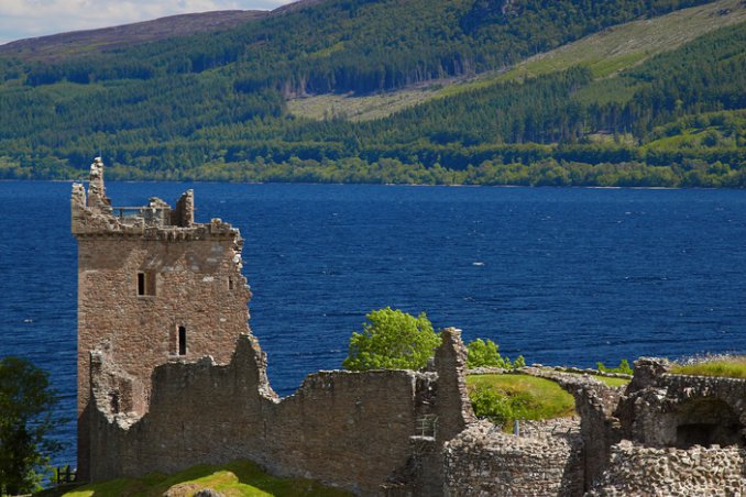 Scozia viaggi Loch Ness lago creatura highlands