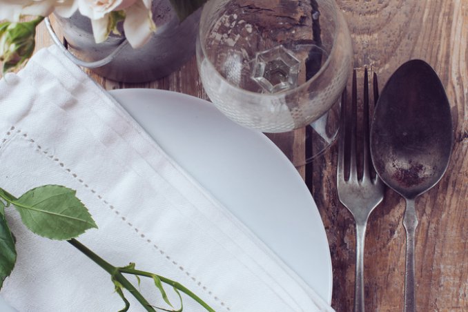 cena, organizzare, invitati, banchetto, menu, tavola, cibo, ricette, piatti, specialità, preparazione, donne, donna