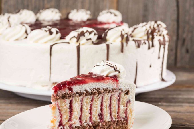 come decorare una torta