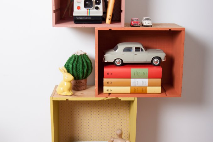 Realizzare degli scaffali con le casse di vino