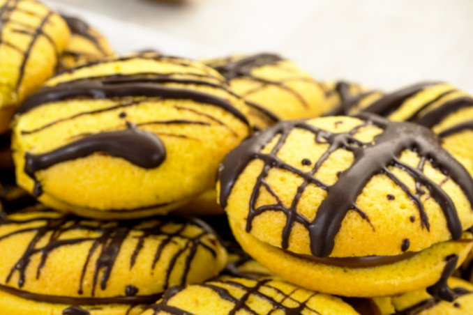 Baci di dama alla mandorla