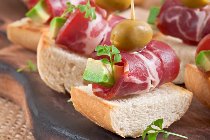 Stuzzichino di prosciutto e avocado