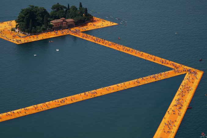 Perché visitare “The floating piers” di Christo sul Lago d’Iseo