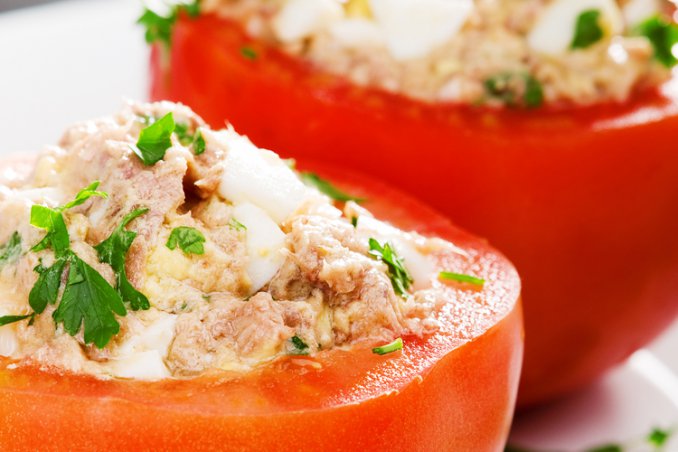 Pomodori Ripieni di Maionese