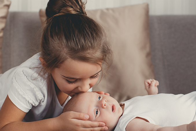 Fratelli o sorelle? Crescere insieme fa bene