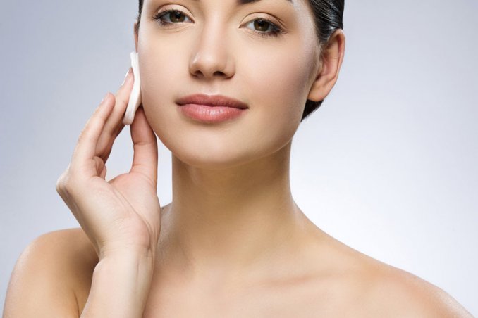 pelle grassa, scrub, viso, limone