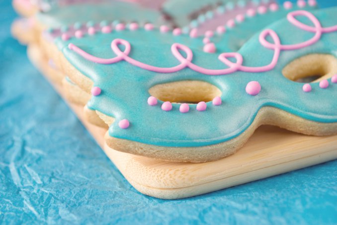 maschere in pasta di zucchero, cake design Carnevale