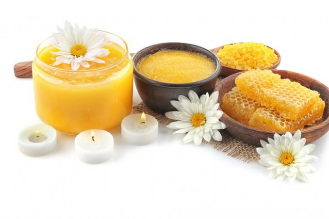 scub viso fatto in casa, scrub viso miele zucchero