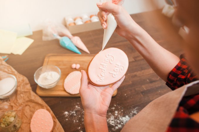 decorare torte pasta di zucchero, lettere pasta di zucchero