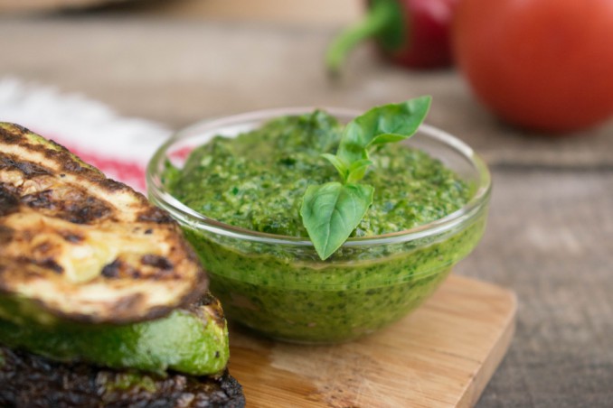 pesto zucchine crude