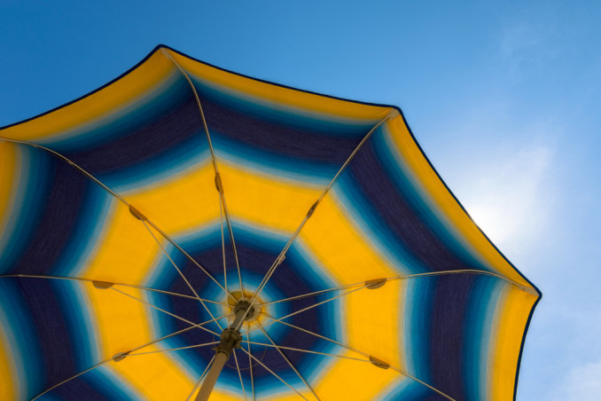 come lavare ombrellone