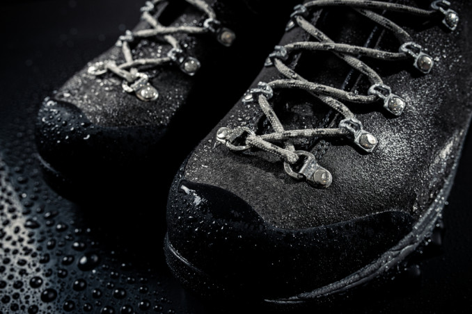 pulire scarpe trekking