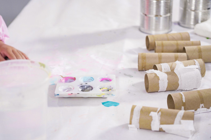 pittura rotoli carta igienica